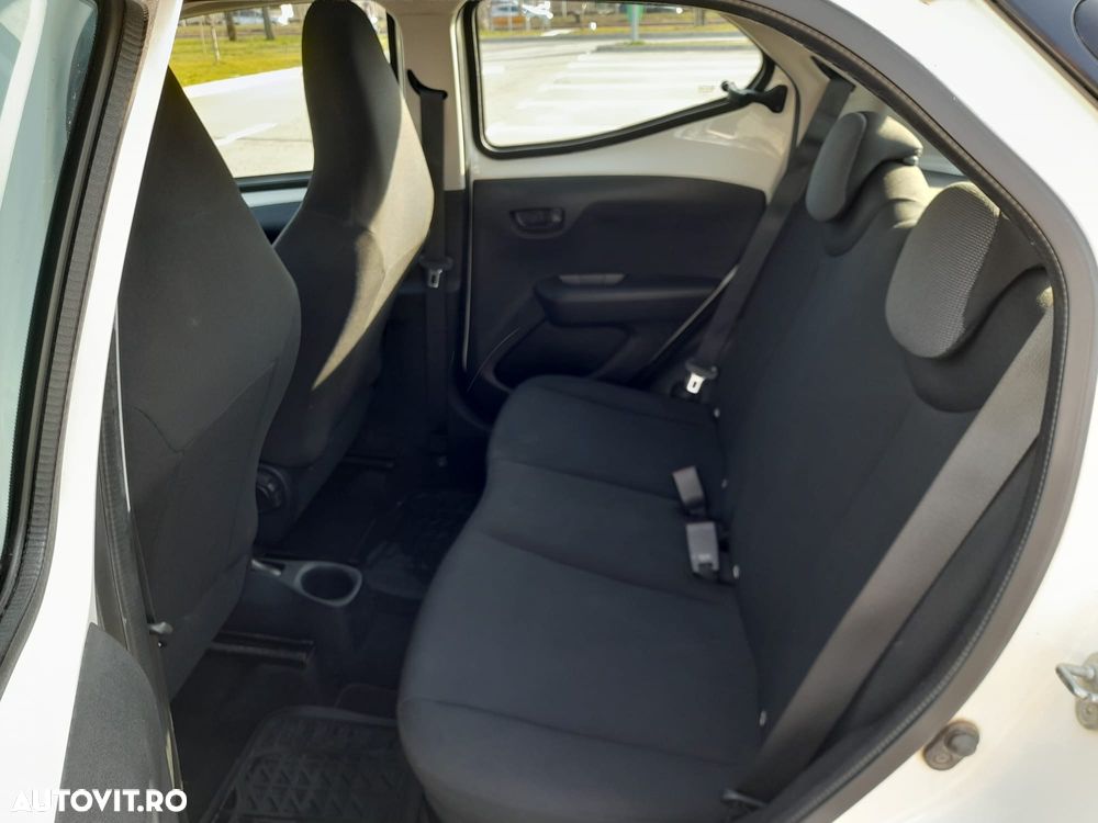 Toyota Aygo 1.0 VVY-I 5 usi X - 8