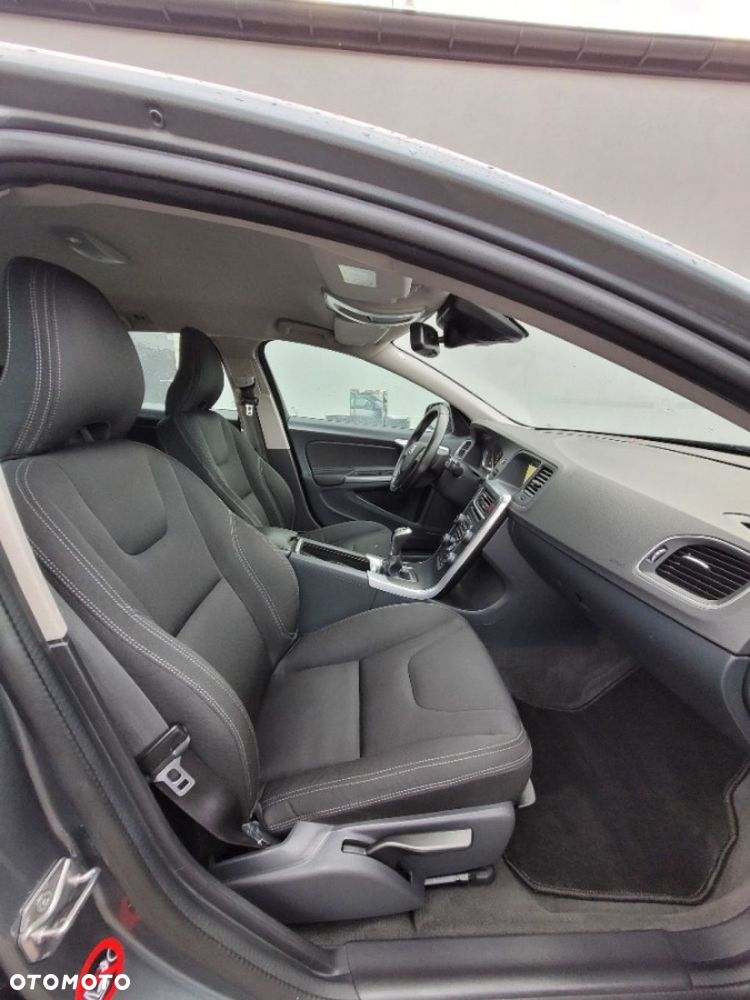 Volvo V60 - 20