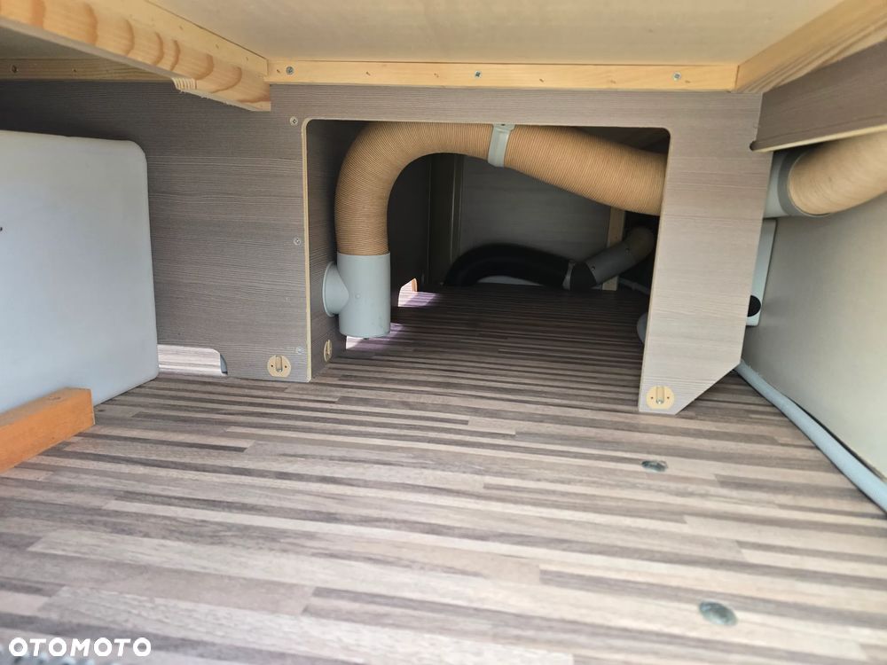 Adria Action 361 1000kg JAK NOWA zarejestrowana z przedsionkiem - 19