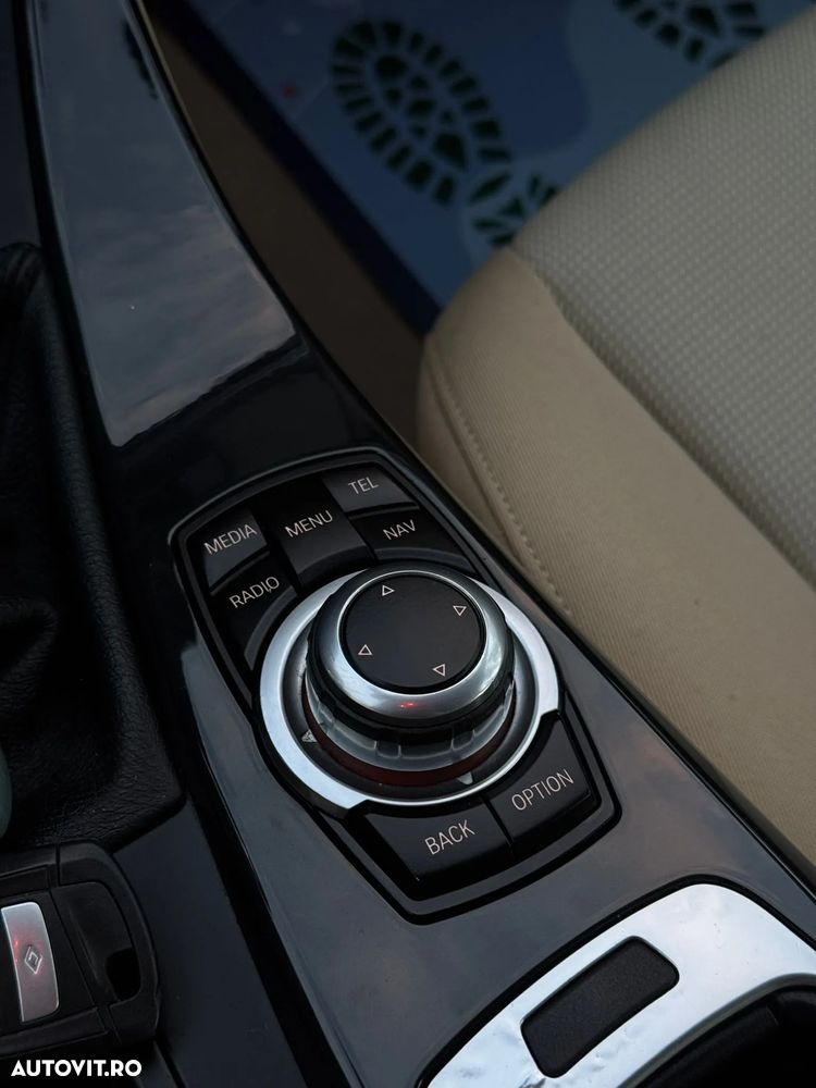 BMW Seria 5 520d - 38