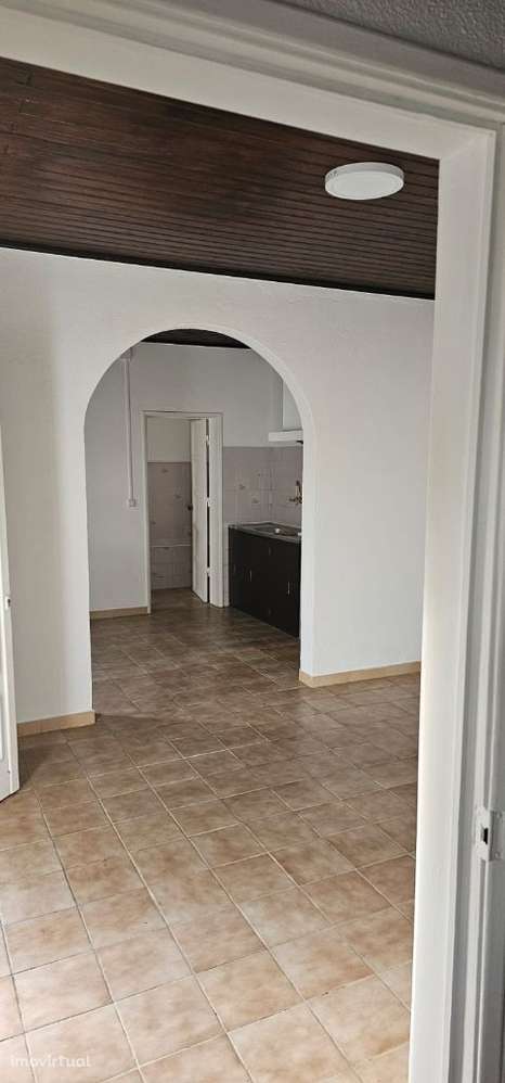 Moradia para alugar em Corroios - Grande imagem: 5/10