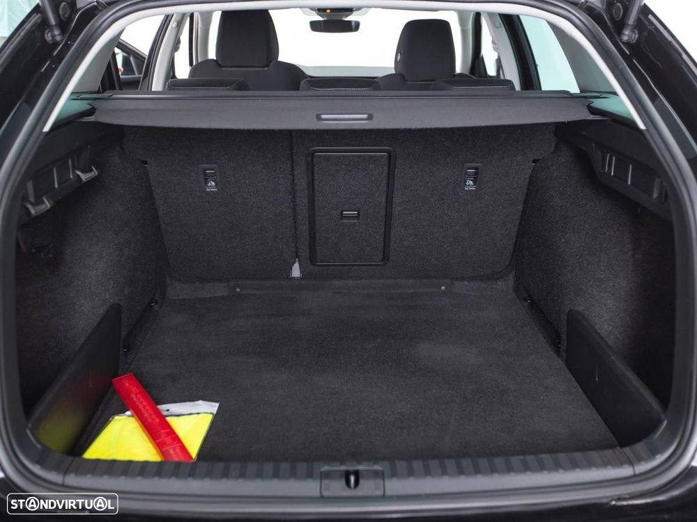 Skoda Octavia Break 2.0 TDI Sportline DSG - 13