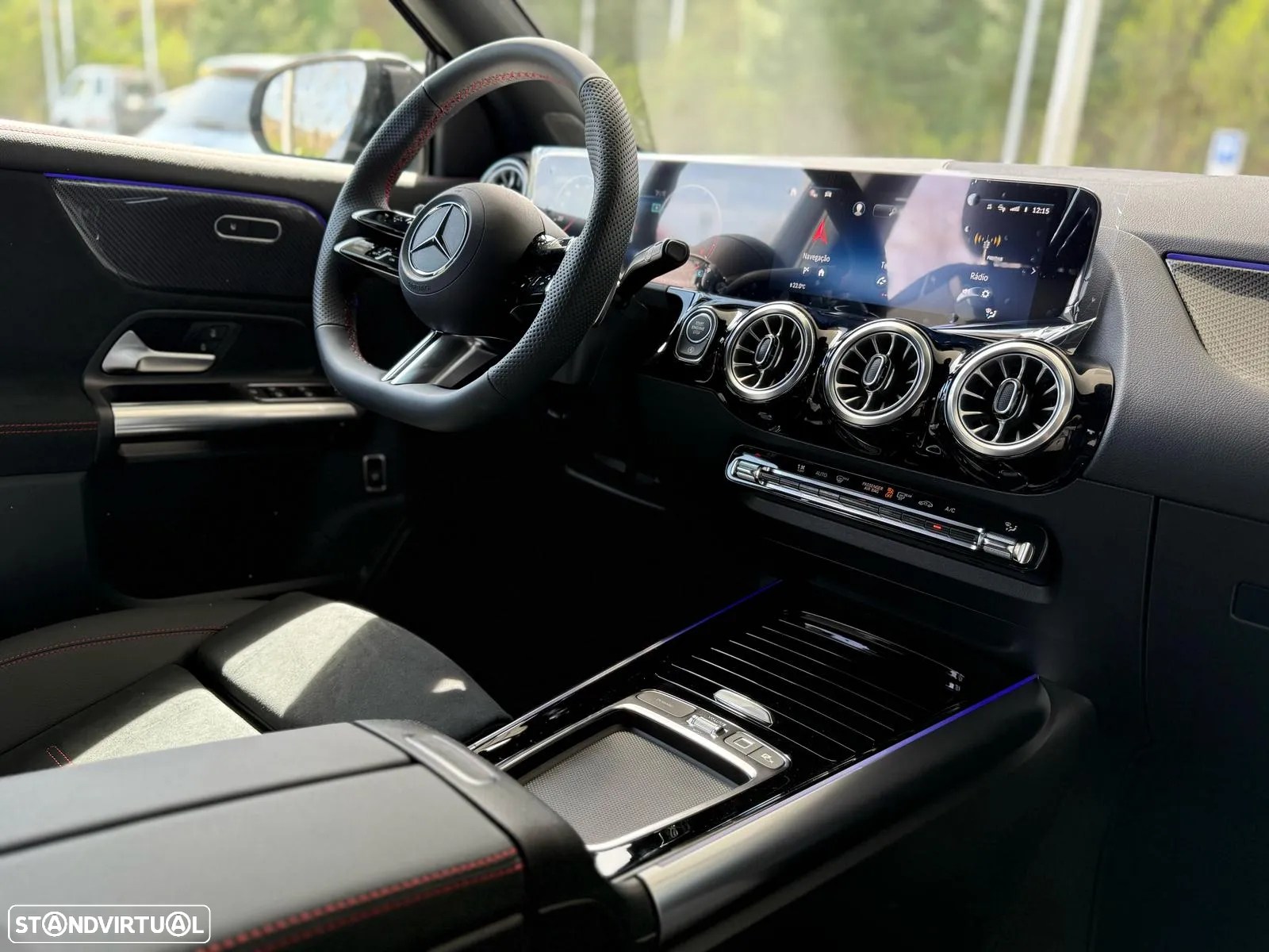 Mercedes-Benz GLA 180 d AMG Line - 15