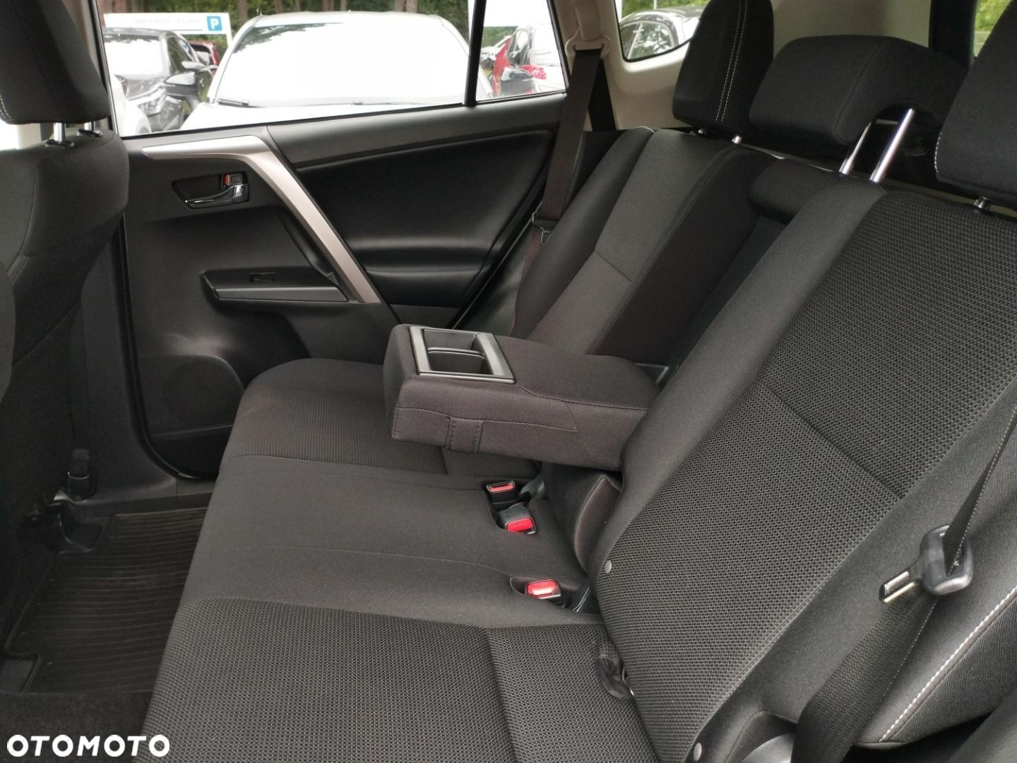 Toyota RAV4 - 12