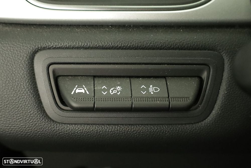 Renault Captur 1.0 TCe Techno Bi-Fuel - 19