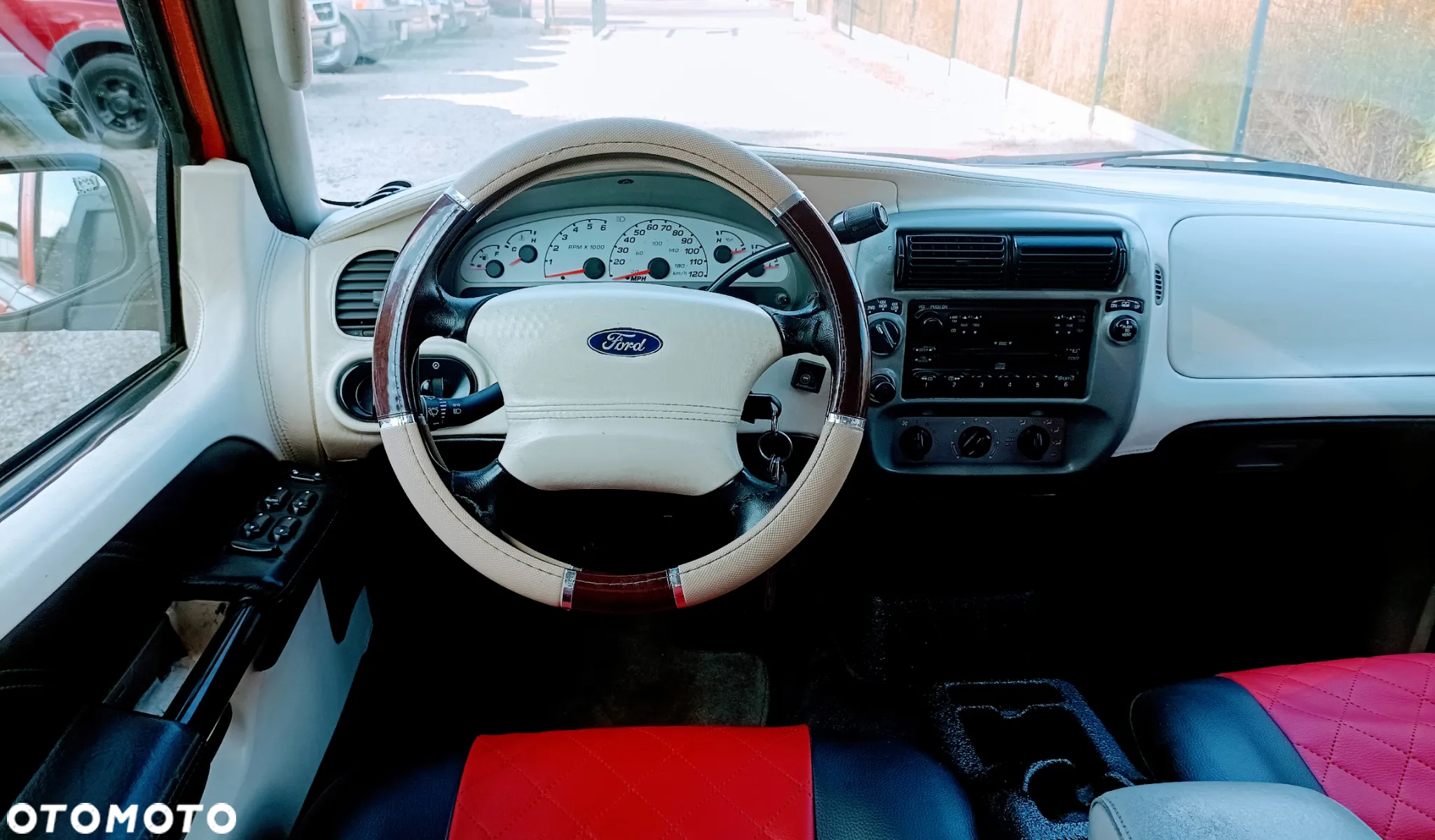 Ford Explorer 4.0 4WD - 7