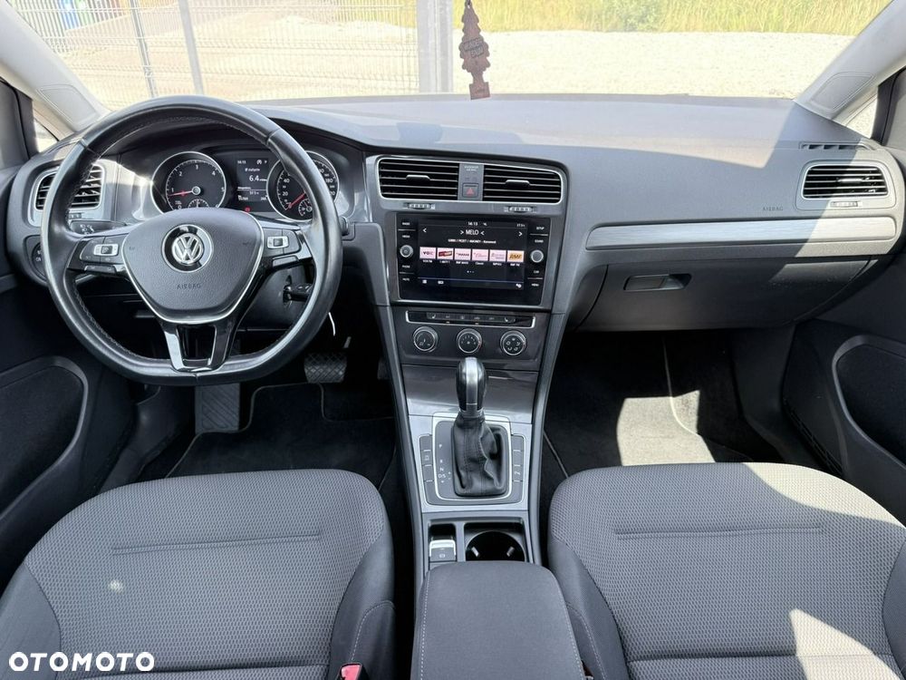 Volkswagen Golf 1.6 TDI SCR DSG Comfortline - 4