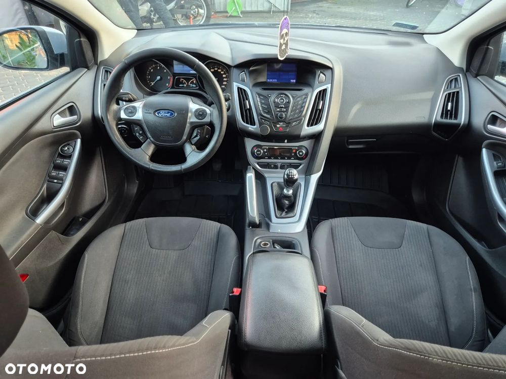 Ford Focus - 21