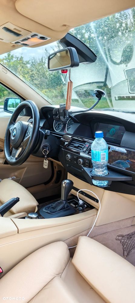 BMW Seria 5 545i - 9