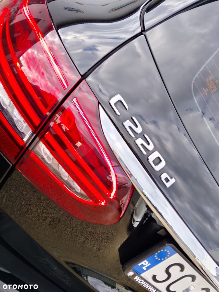 Mercedes-Benz Klasa C 220 d 9G-TRONIC Night Edition - 12