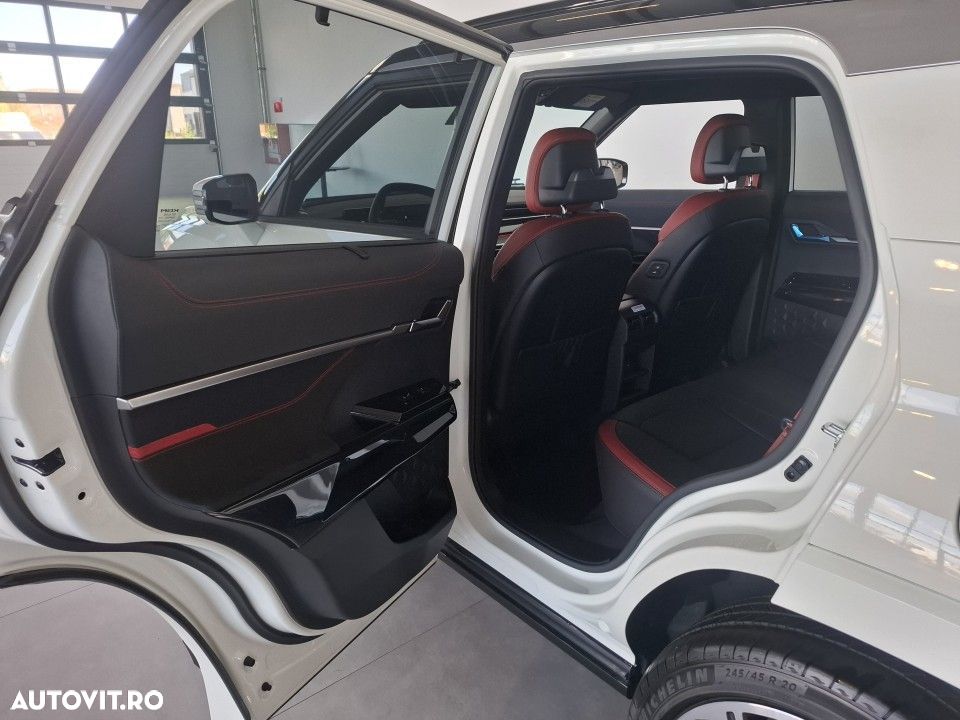 KG Mobility Actyon - 32