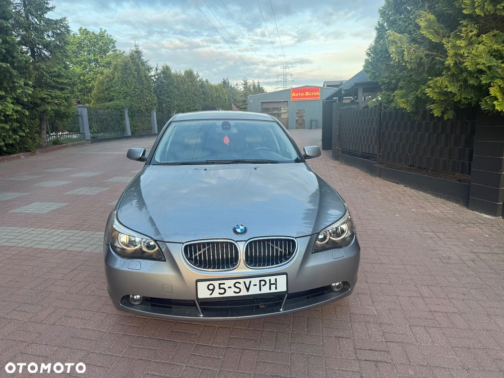 BMW Seria 5 525d - 2