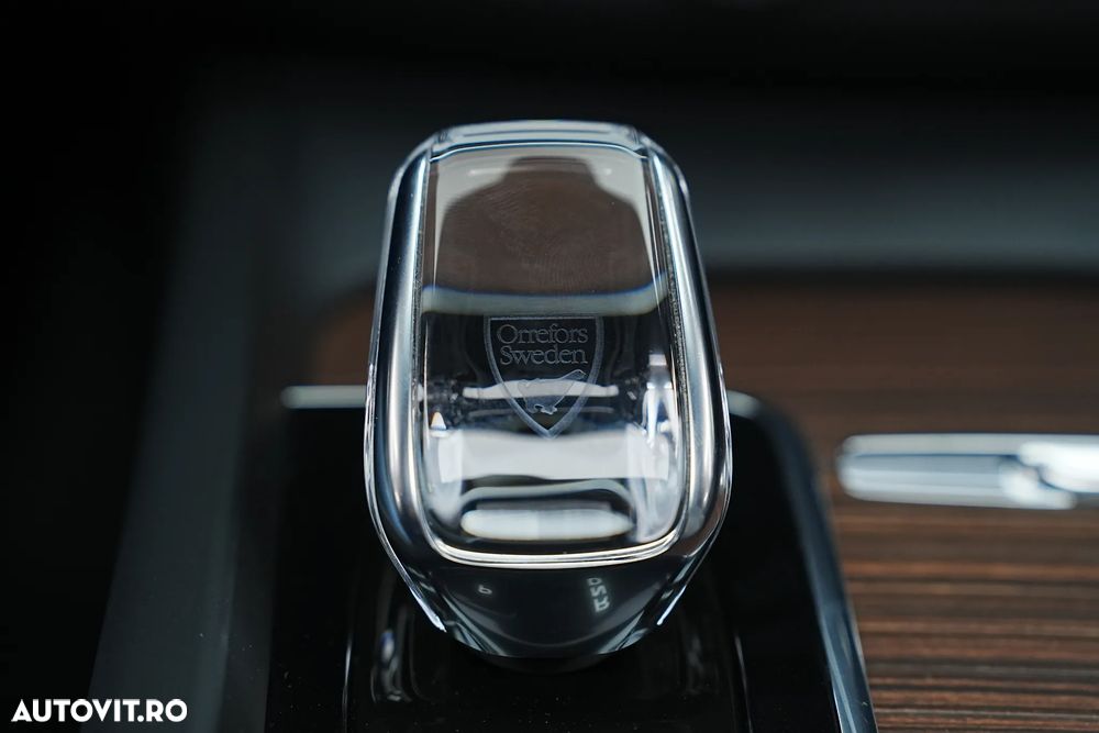 Volvo XC 60 T8 AWD Recharge Geartronic Inscription - 37