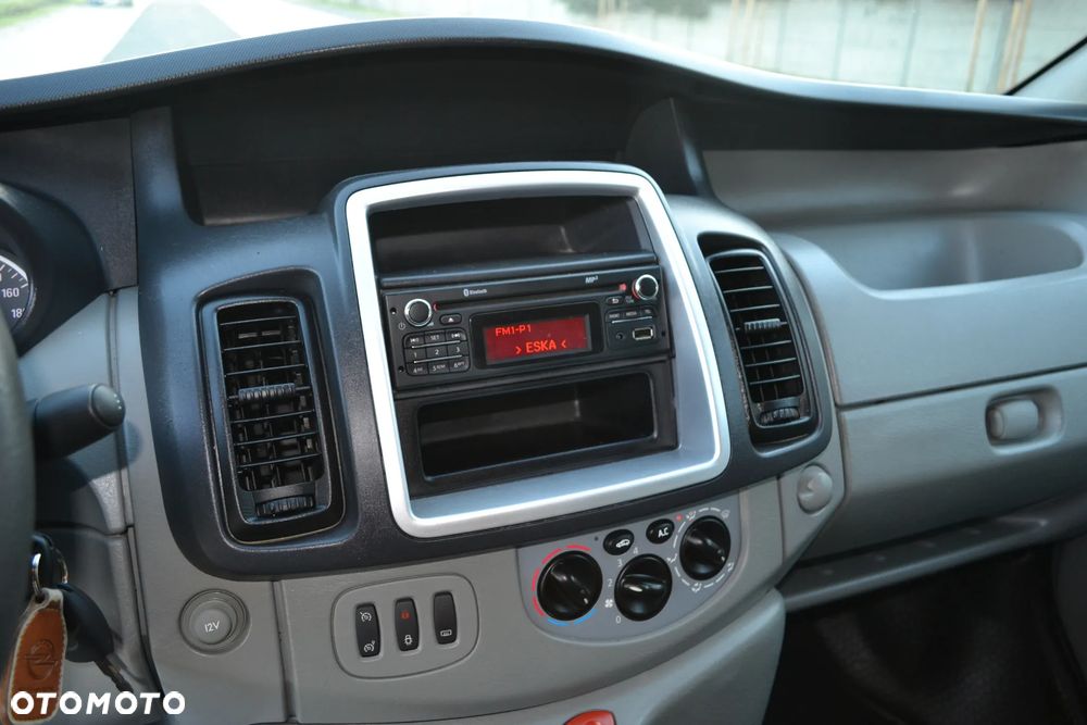 Opel Vivaro - 16