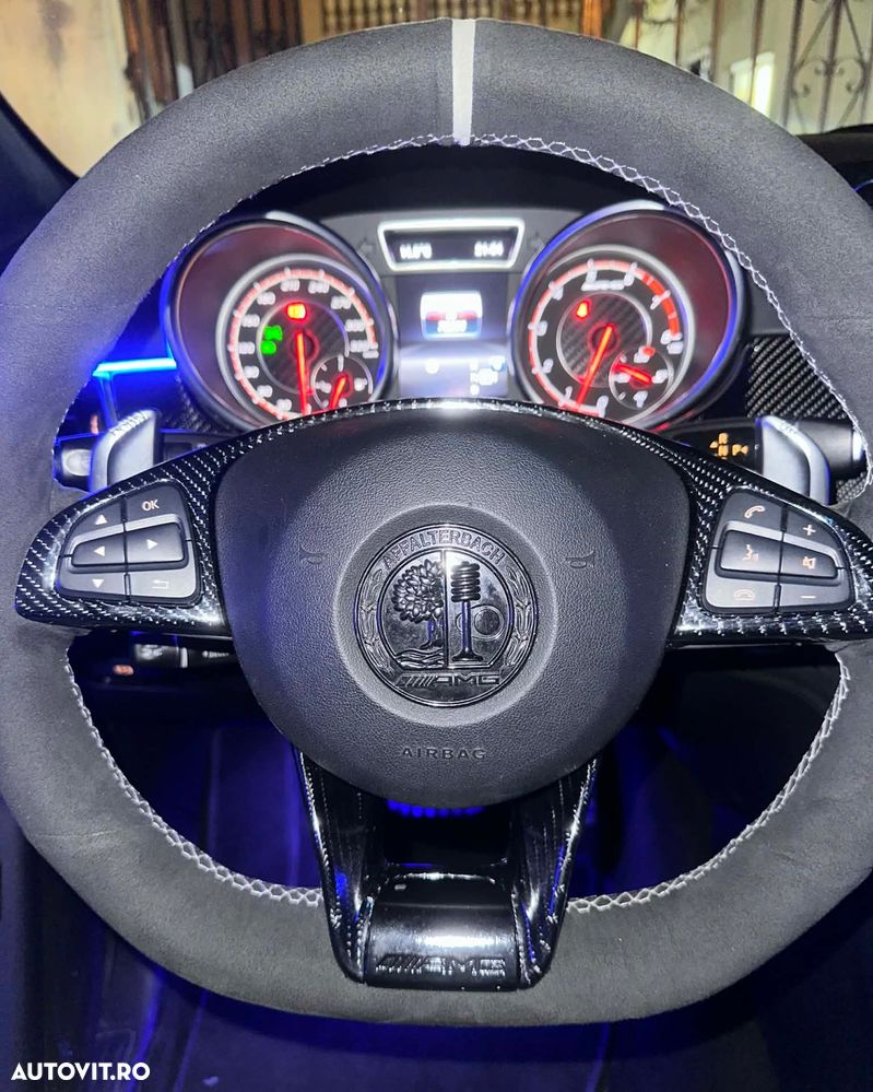 Mercedes-Benz GLE - 12