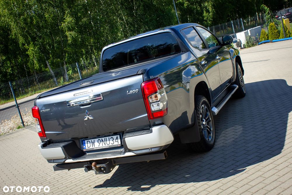 Mitsubishi L200 2.2 d DC Instyle Plus - 8