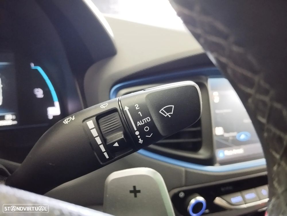 Hyundai Ioniq 1.6 GDI PHEV Tech - 25