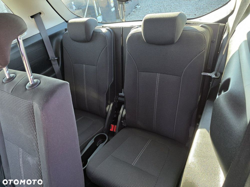 Opel Zafira - 8