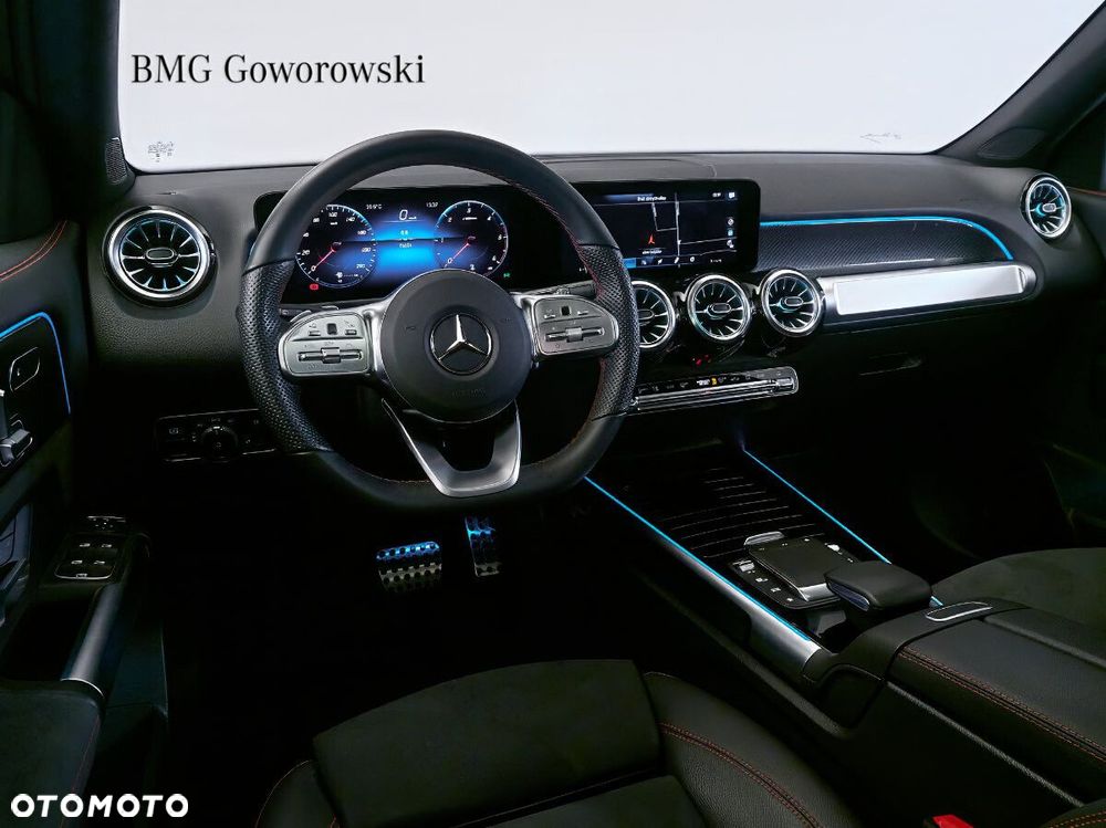 Mercedes-Benz GLB 200 4-Matic AMG Line 8G-DCT - 8