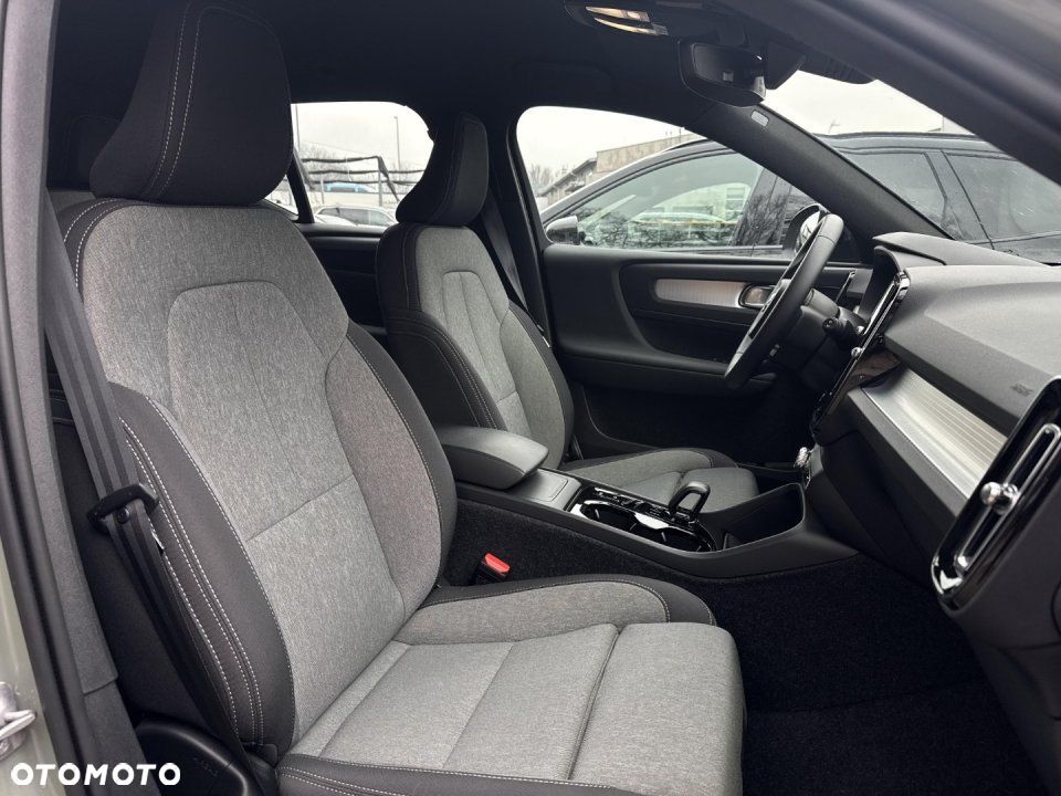 Volvo XC 40 - 15