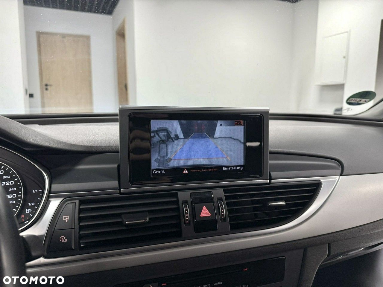 Audi A6 Avant 2.0 TDI Ultra S tronic - 28