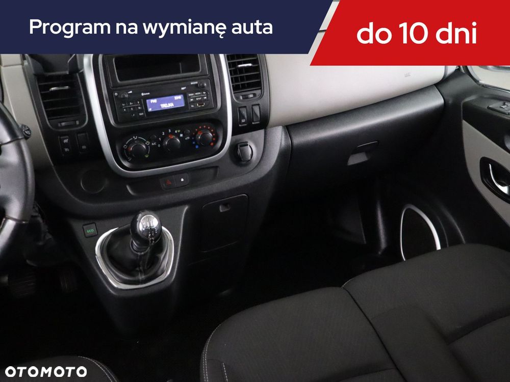 Renault Trafic - 10