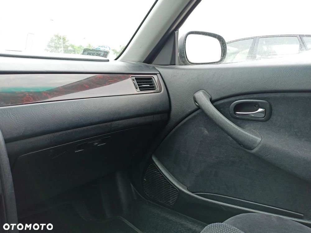 Honda Civic 1.4i S - 12