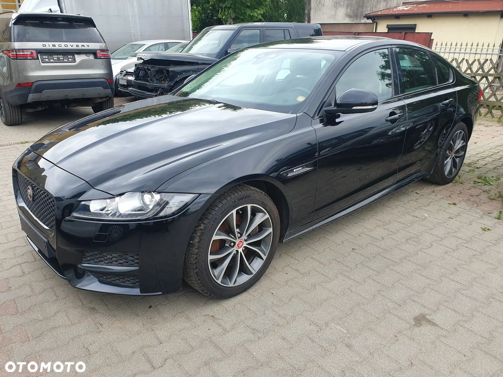 Jaguar XF 20d R-Sport - 5