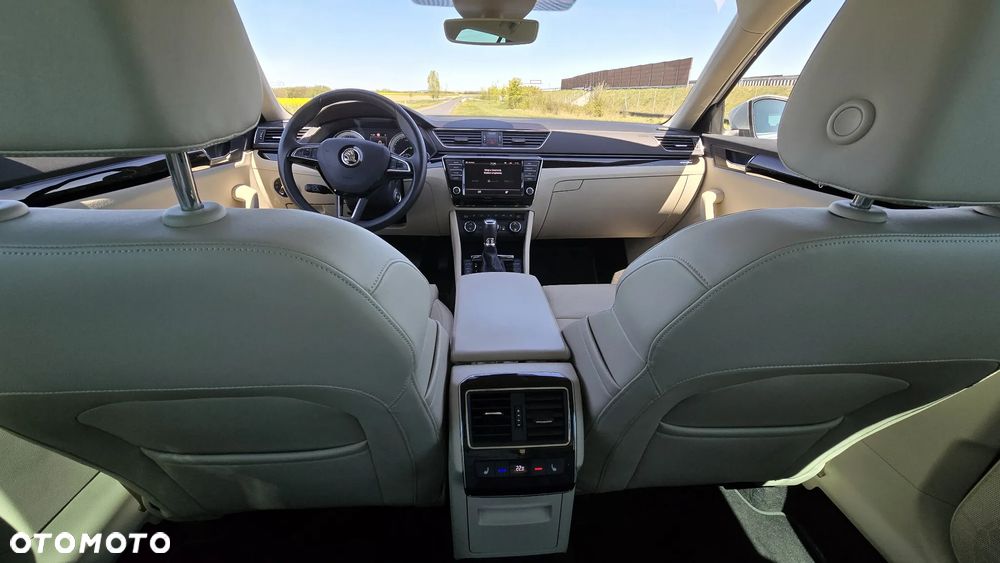 Skoda Superb 2.0 TSI 4x4 L&K DSG - 21