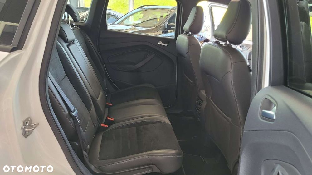 Ford Kuga - 19