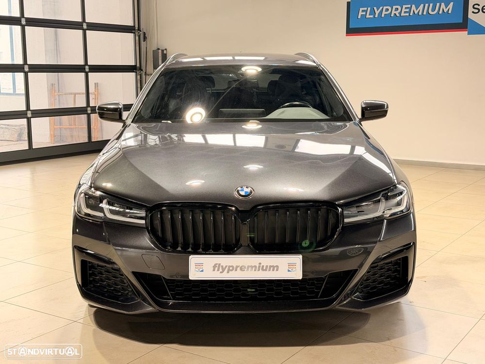 BMW 530 e Pack Desportivo M - 2