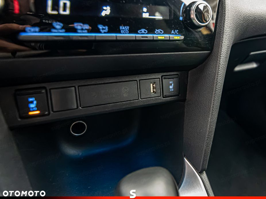 Toyota Yaris Cross - 17