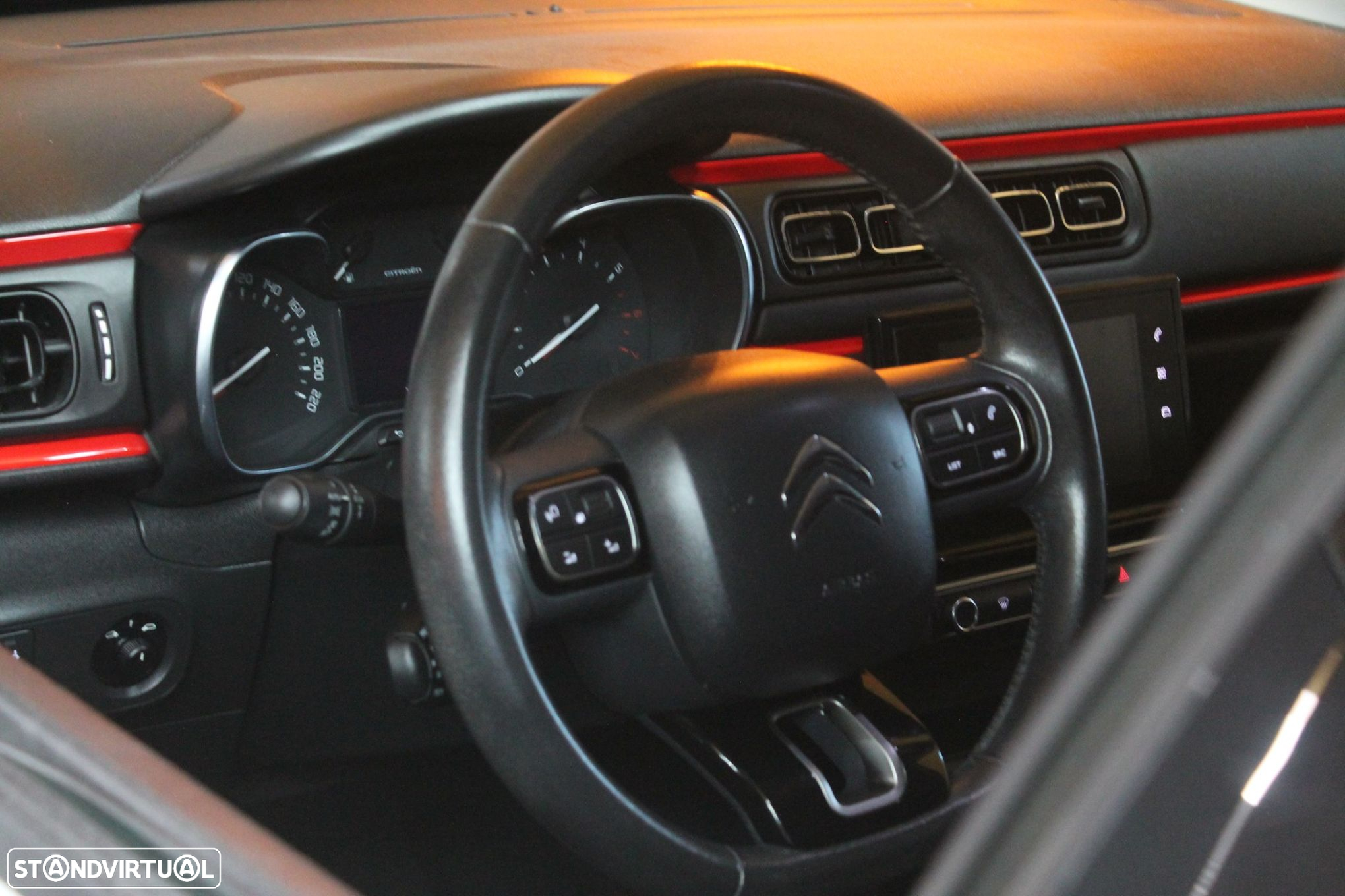 Citroën C3 1.2 PureTech Shine - 13