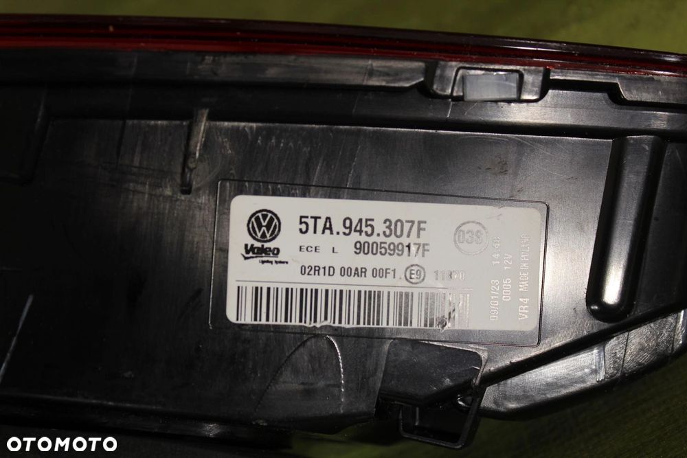 Lampa Volkswagen Touran II 5TA.945.307F po 2015r. tył lewy - 3