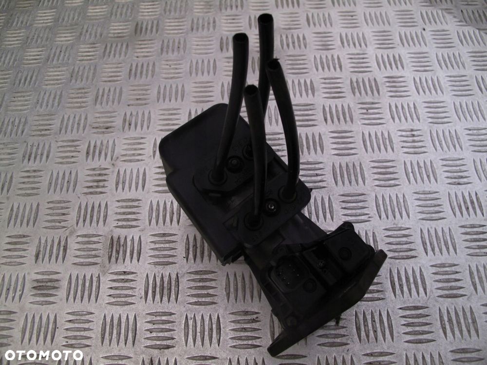 ZAWÓR PEDAŁU HAMULCA POD PEDAŁ SCANIA R - 2