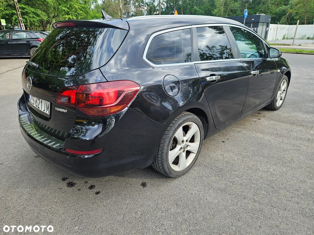 Opel Astra 1.4 Turbo - 4