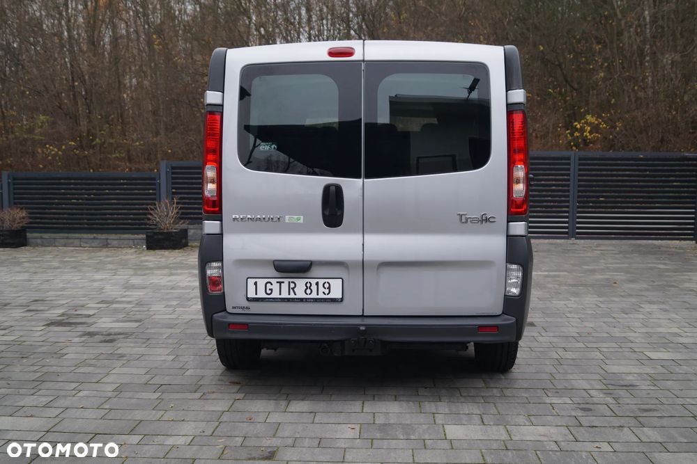Renault Trafic - 8
