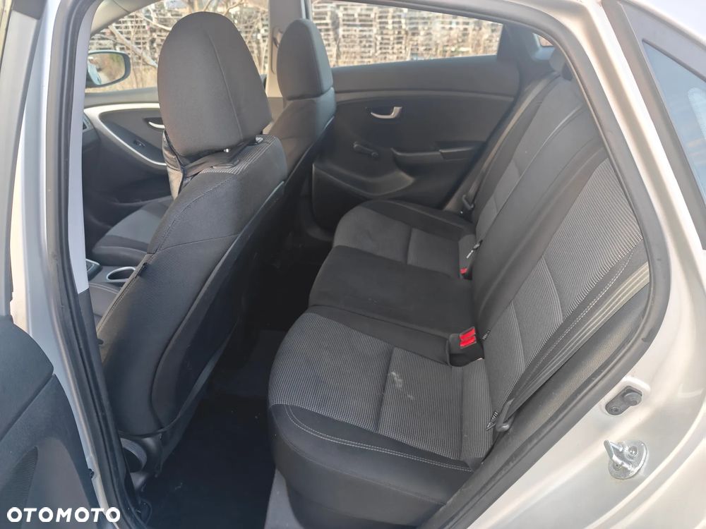 Hyundai i30 1.6 CRDi Trend - 18