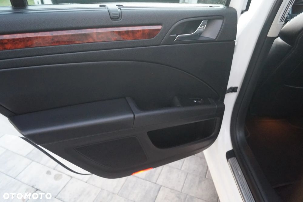 Skoda Superb 2.0 TDI Exclusive - 35