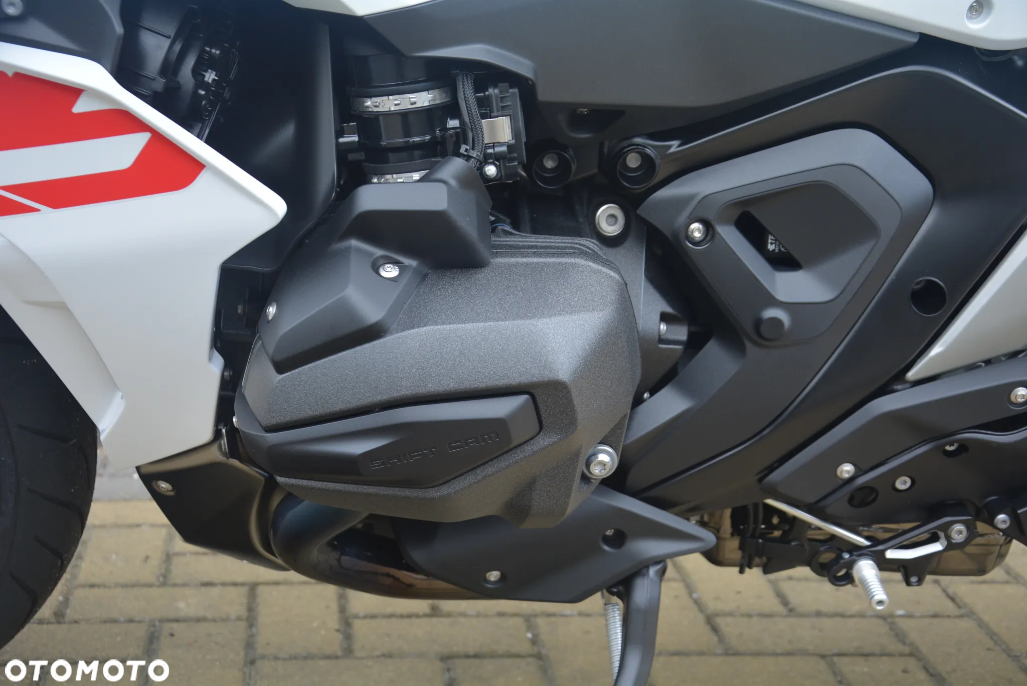 BMW R - 18