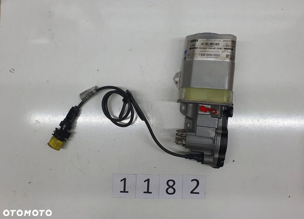 Pompa centralnego smarowania JOST SK0107907 Lube Tronic 5 Point, 81491016078 - 1