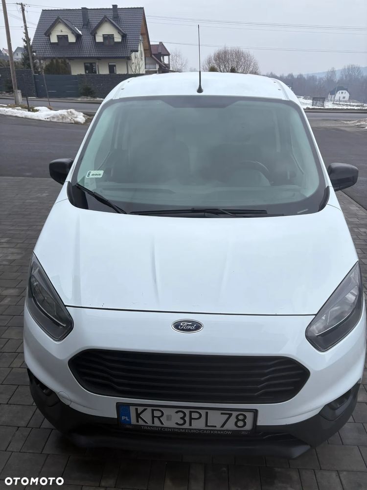 Ford Transit Courier - 2