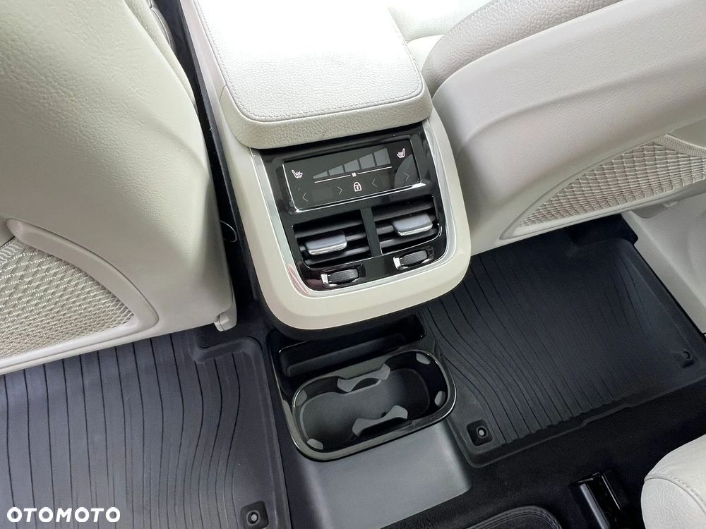 Volvo XC 90 T6 AWD Geartronic Momentum Pro - 19