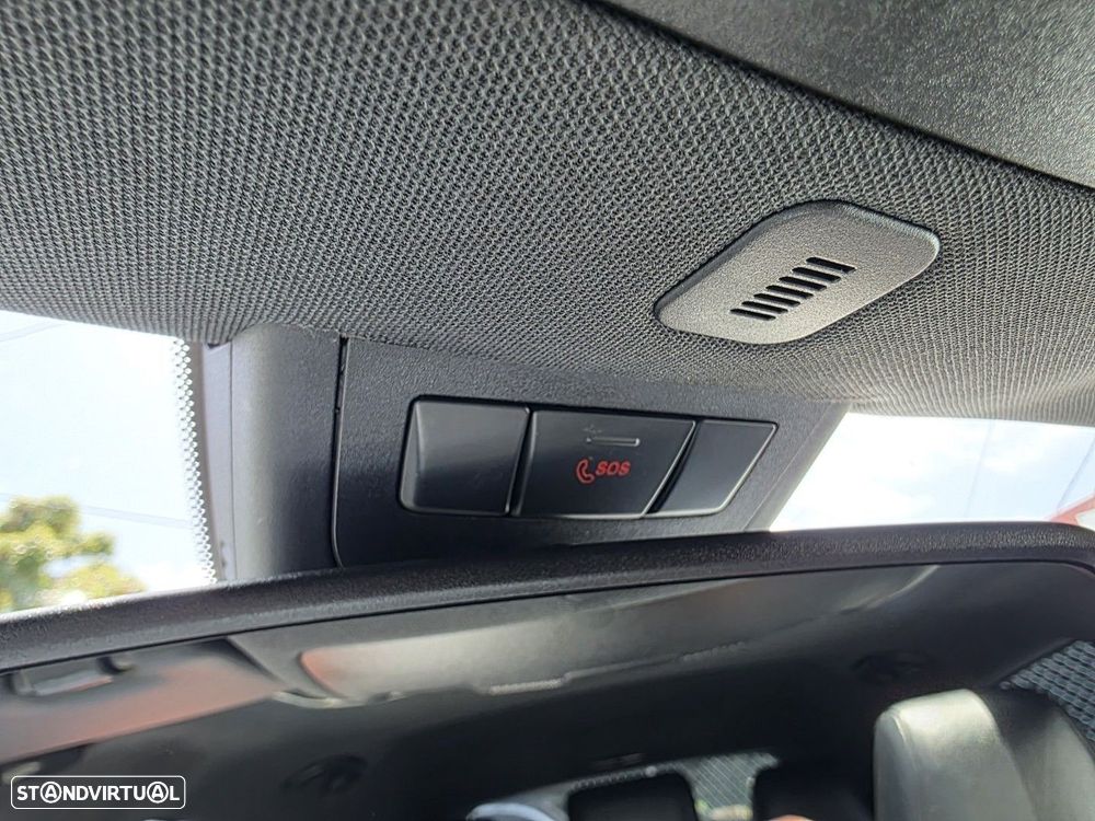 Mercedes-Benz CLA 200 d Shooting Brake AMG Line - 18