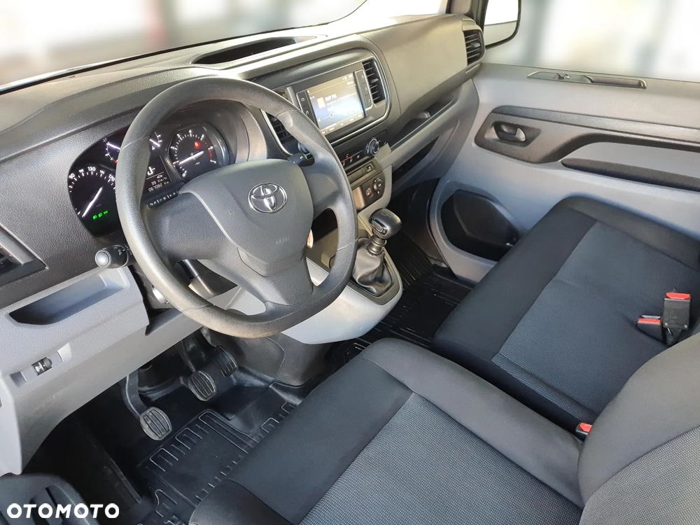 Toyota proace - 9