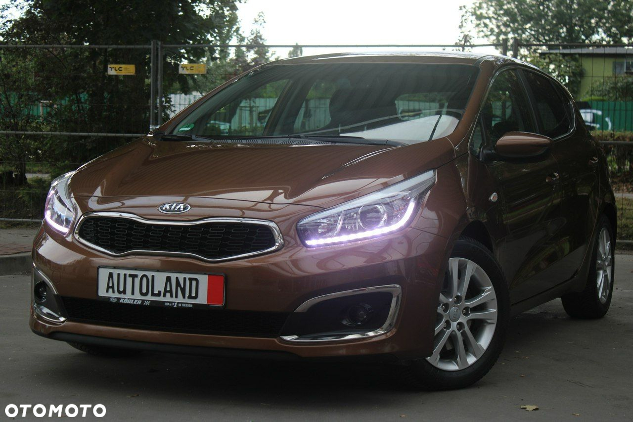 Kia Ceed - 22