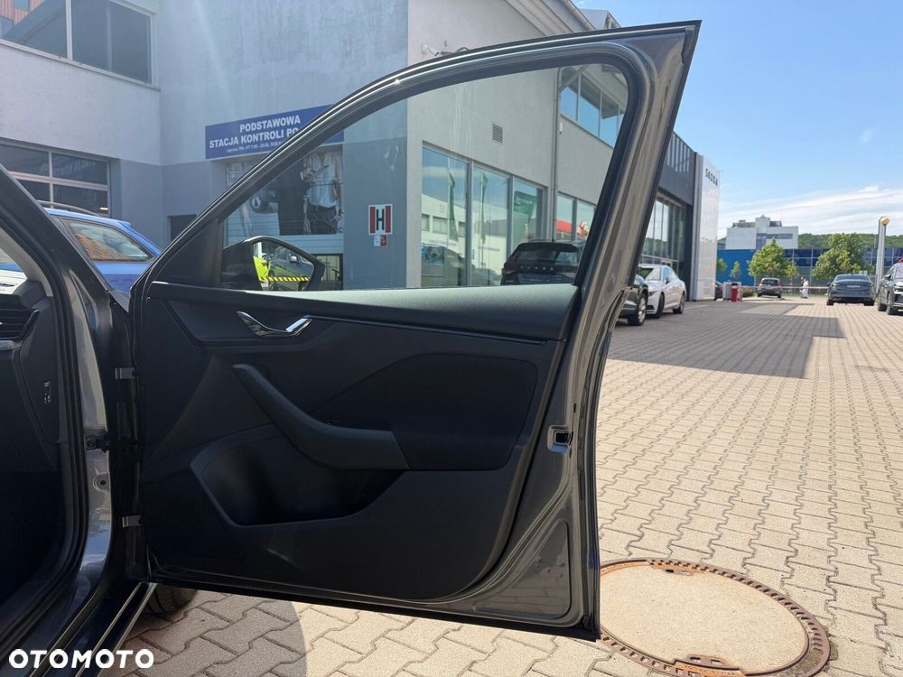 Skoda Scala 1.0 TSI Selection DSG - 19