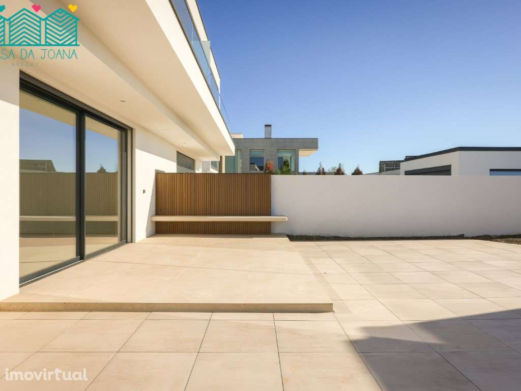 Moradia T4 com vista salinas em Aveiro - Grande imagem: 4/60