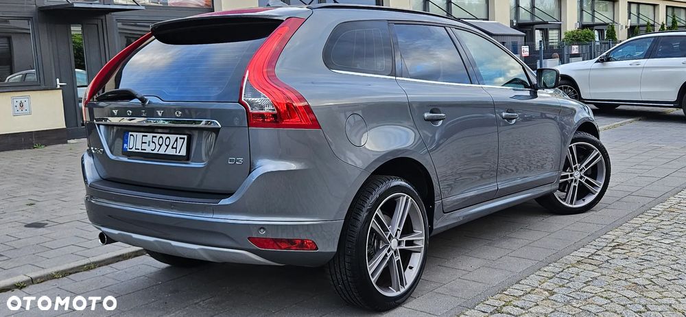 Volvo XC 60 D3 Geartronic Momentum - 34