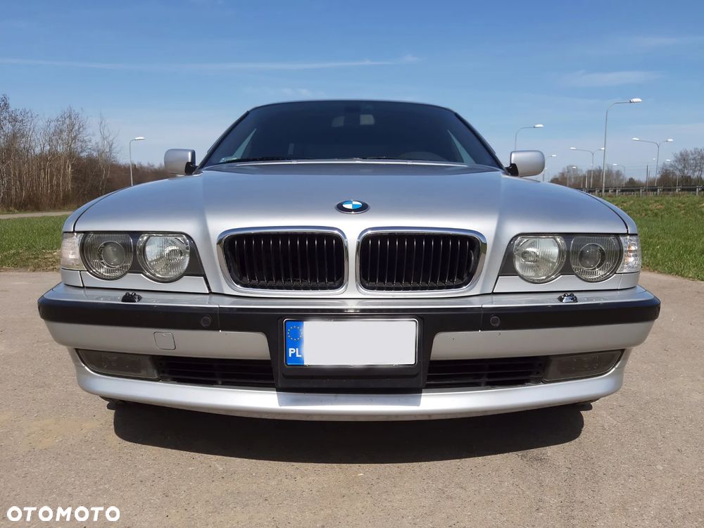 BMW Seria 7 740i - 2